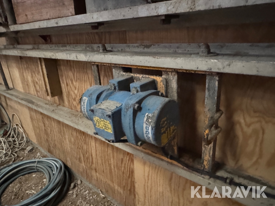 Plankevibratorer Alivers Holland ETI 300/3 2 styks
