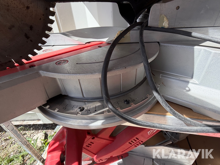 Kapsave Milwaukee 8 styk