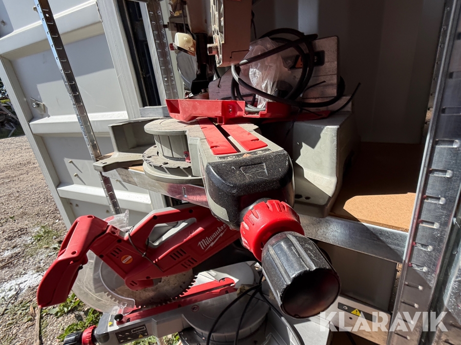 Kapsave Milwaukee 8 styk