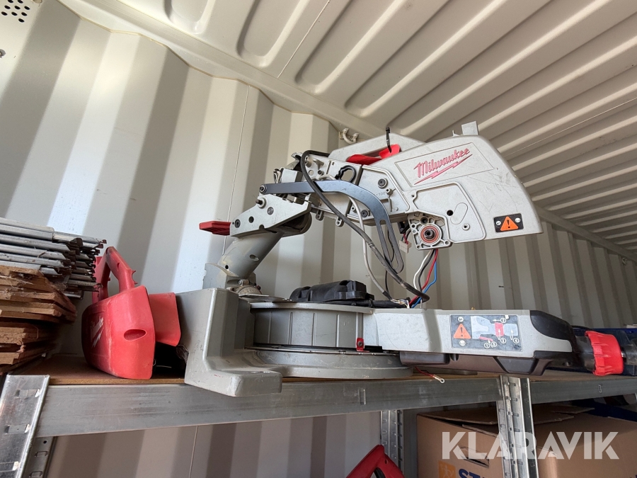 Kapsave Milwaukee 8 styk