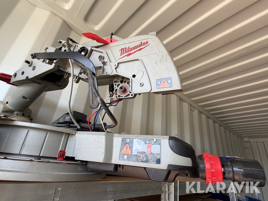 Kapsave Milwaukee 8 styk