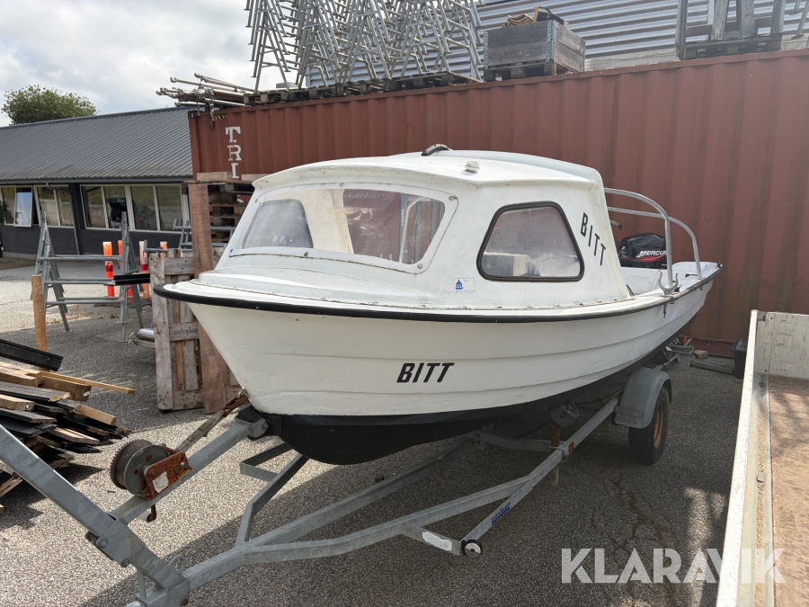 Båd Med bådtrailer