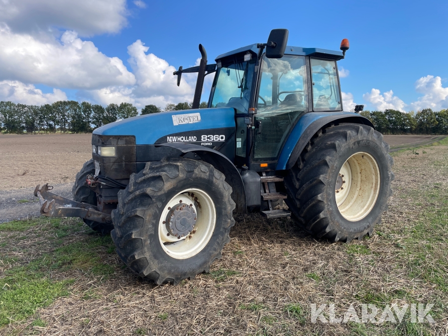 Traktor Ford New Holland 8360