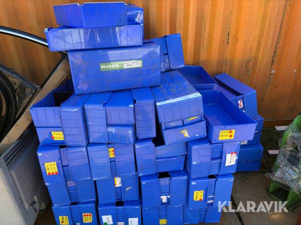 Plastik kasser 50 + styk