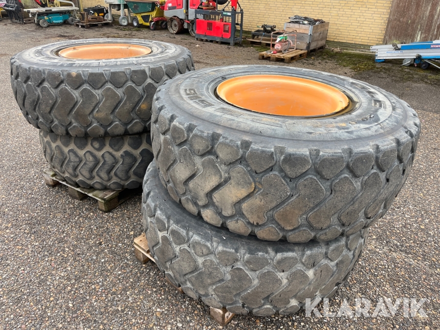 Hjul fra 14 tons gummiged 20.5R25 - 4 styk