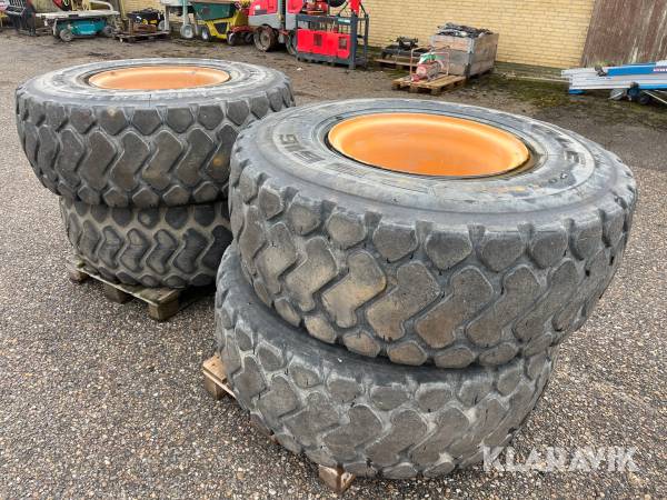 Hjul fra 14 tons gummiged 20.5R25 - 4 styk