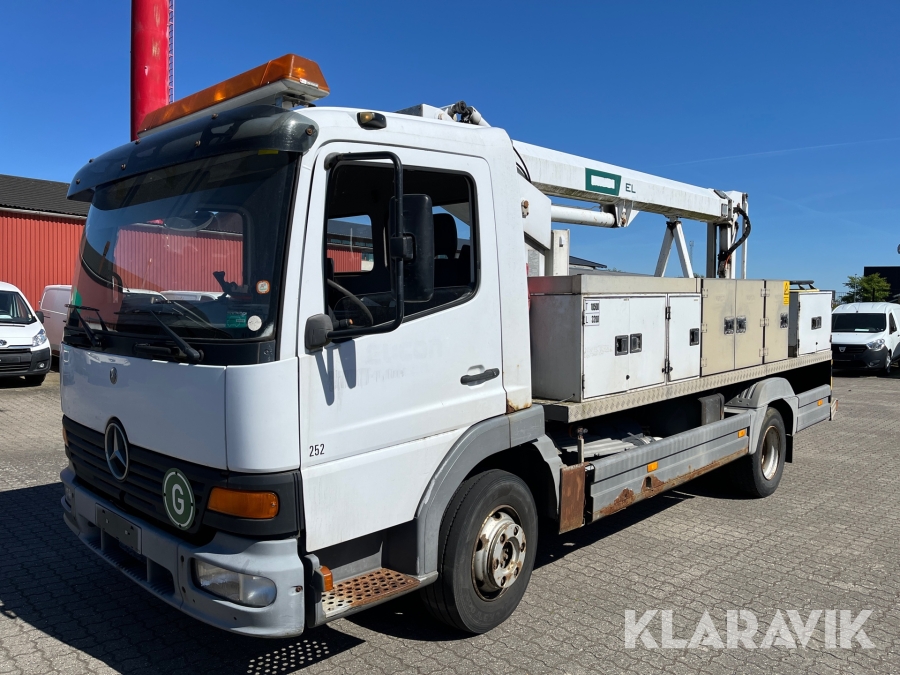 Lastbillift Mercedes - Falck Schmidt Ateco - T2014 - 16 meter lift