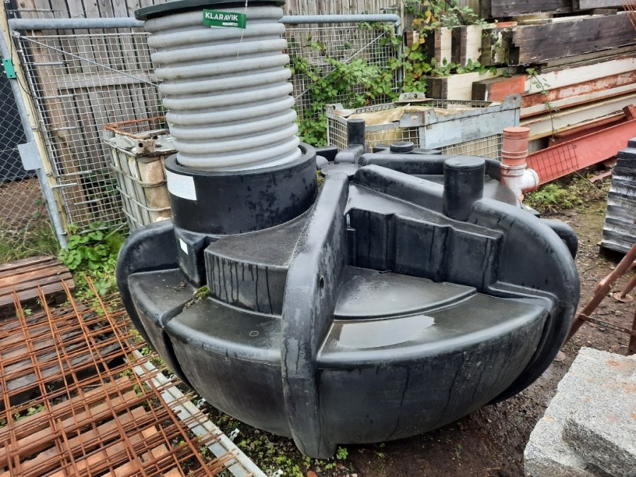 Trikstank / bundfældnings tank 2.3 m3