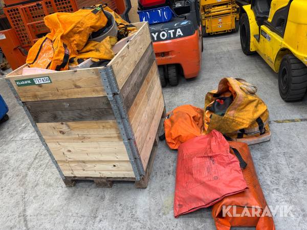  Overlevelsesdragter 5 styks og off-shore tasker - stort lot