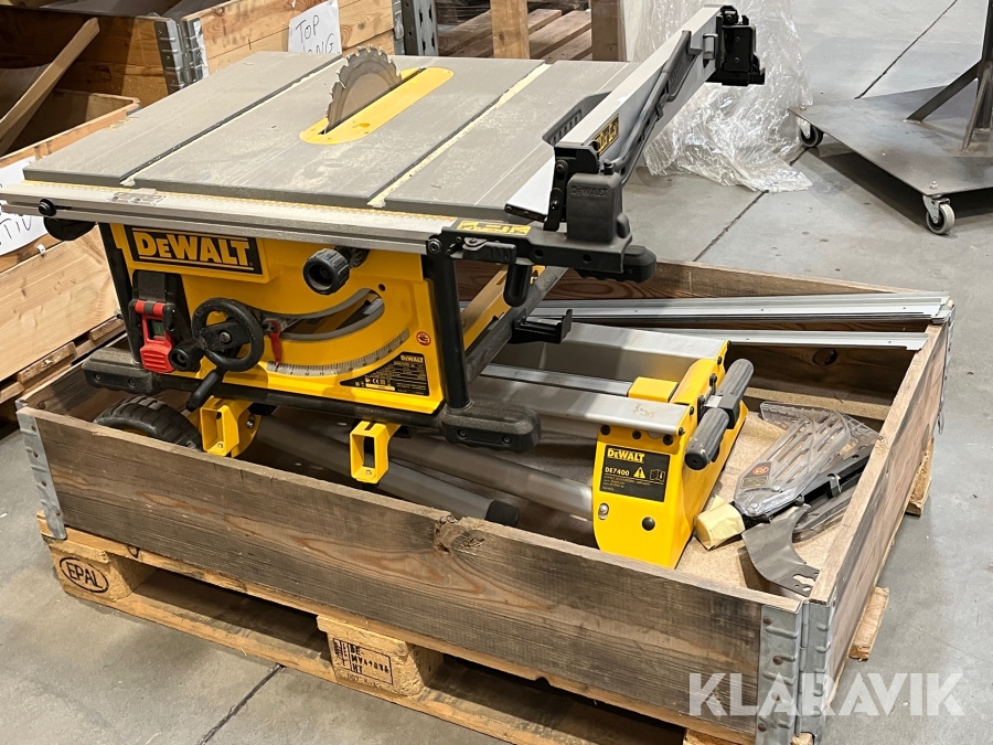 Rundsav DeWALT DWE7492-qs med bord