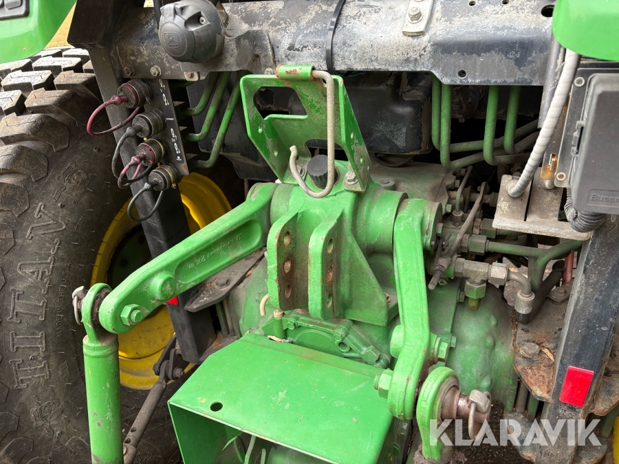 Traktor John Deere 4066R