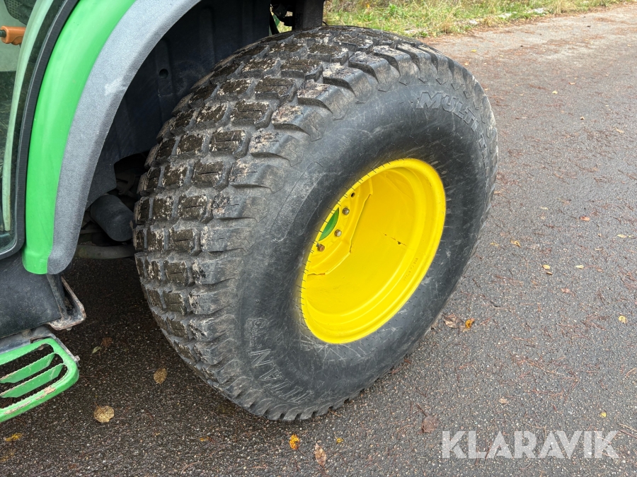 Traktor John Deere 4066R