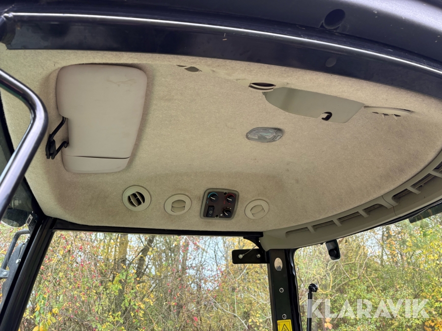 Traktor John Deere 4066R