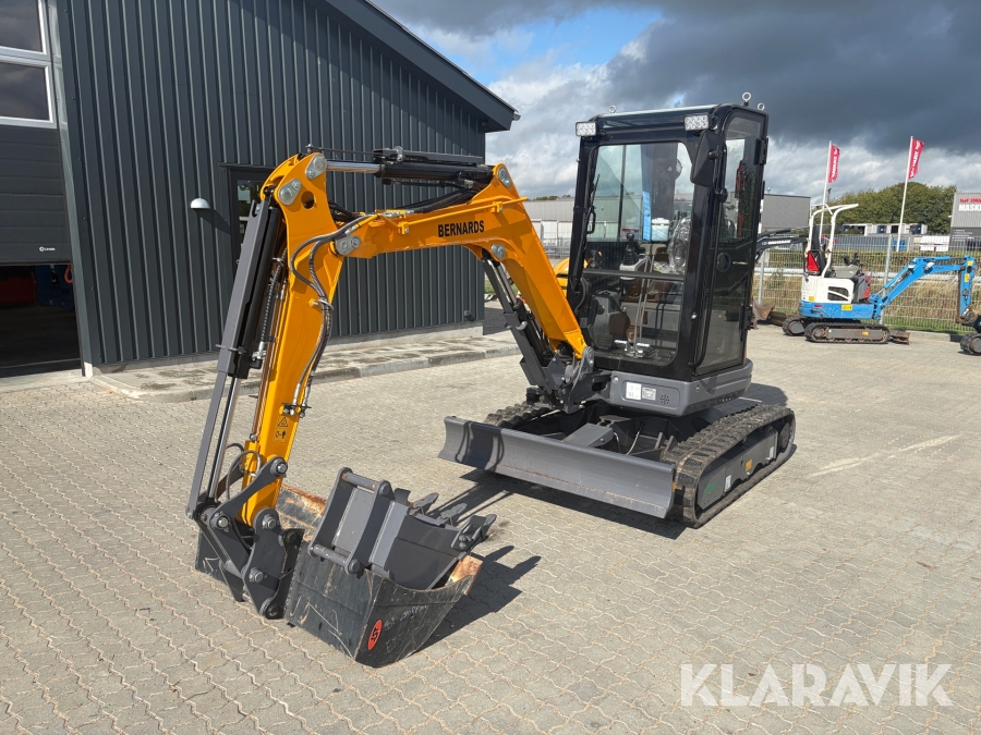 Minigraver Bernards 2.7 EXKA med skovle