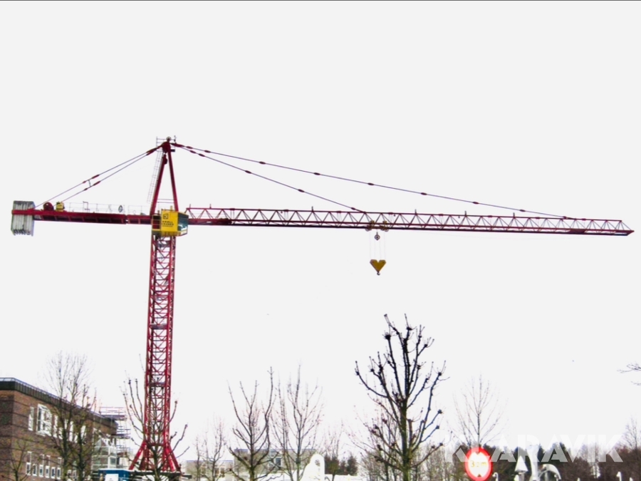 Tårnkran Krøll Cranes K320 med 6x6 meter bundkryds 1 styk