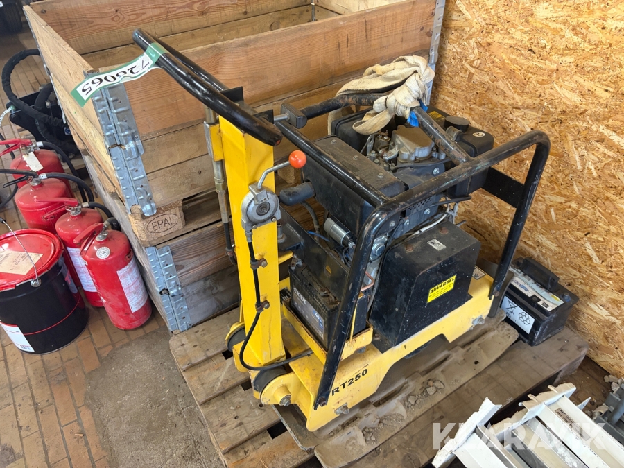 Pladevibrator Bernards RT250-1