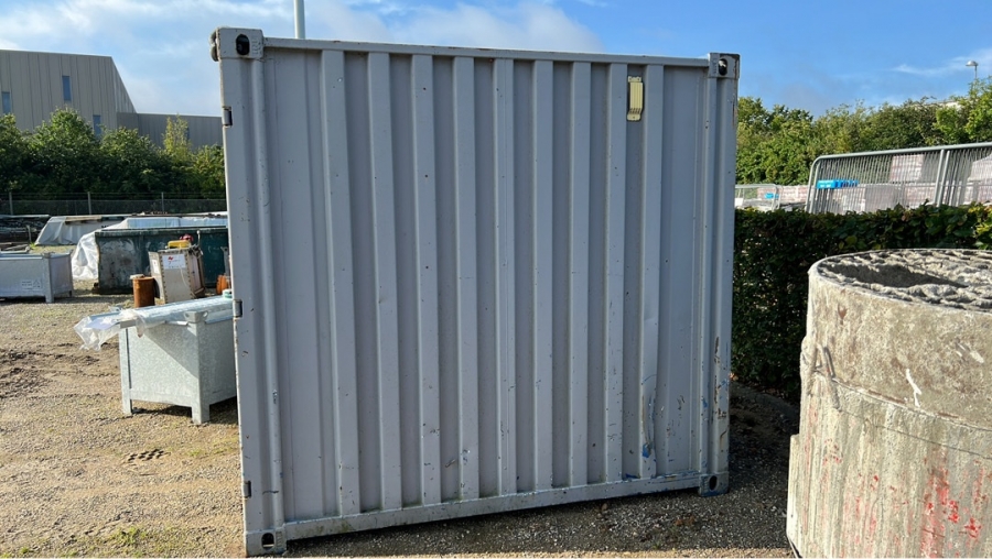Lukker container