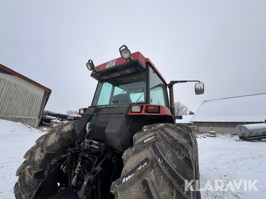 7110 Tacker Traktor Case International 7110, Svendborg, Klaravik auktion
