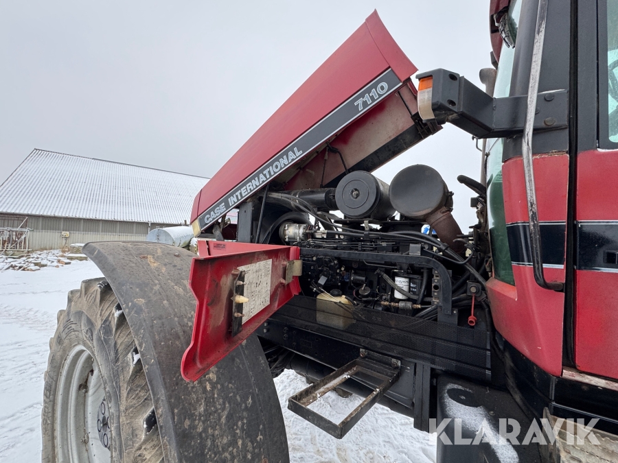7110 Tacker Traktor Case International 7110, Svendborg, Klaravik auktion