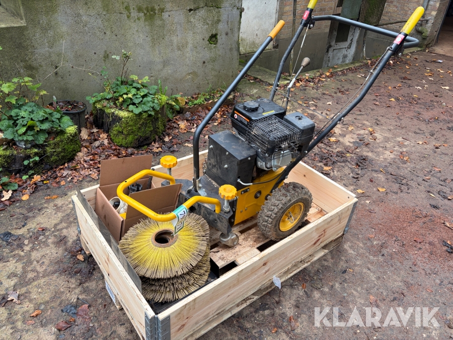Motordrevet fejemaskine med Loncin G200F benzinmotor Loncin G200F