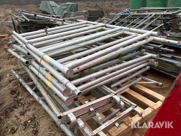 Stillads Jumbo og andre rullestillads diverse andet 8 blandede paller samlet lot