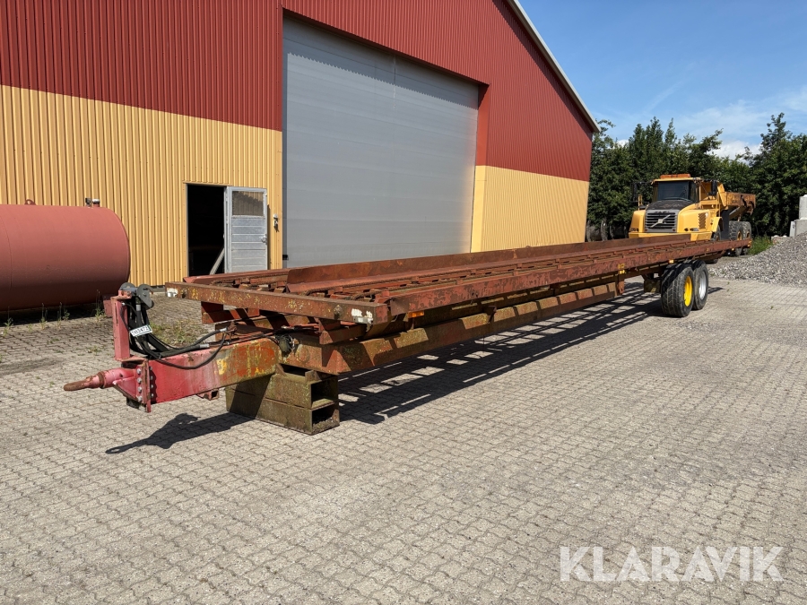 Halmvogn med kæde aflæsning og tip