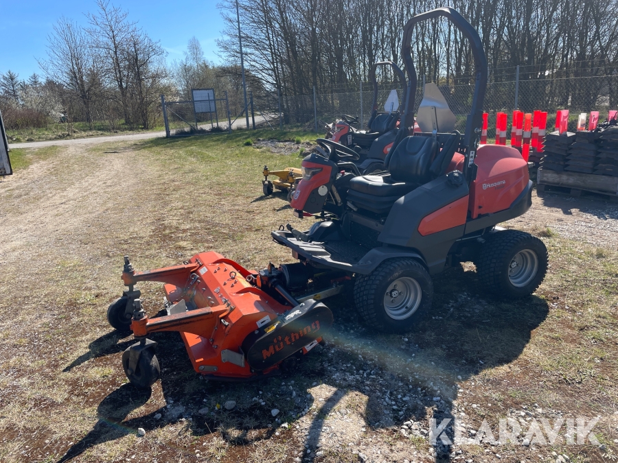 Græsslåmaskine Husqvarna P525DX med klippebord