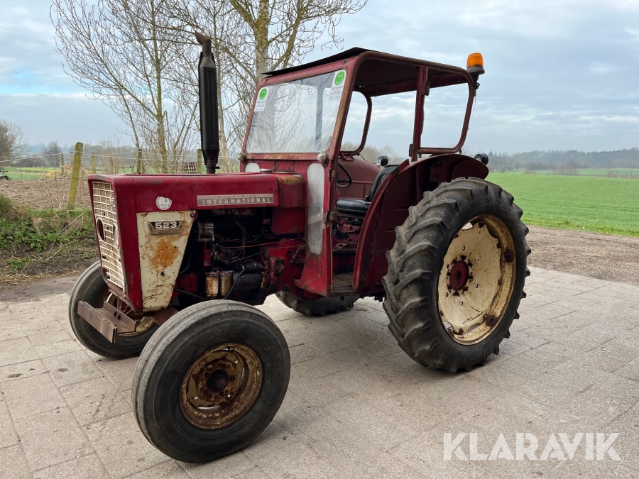 Traktor McCormick International IH 523 