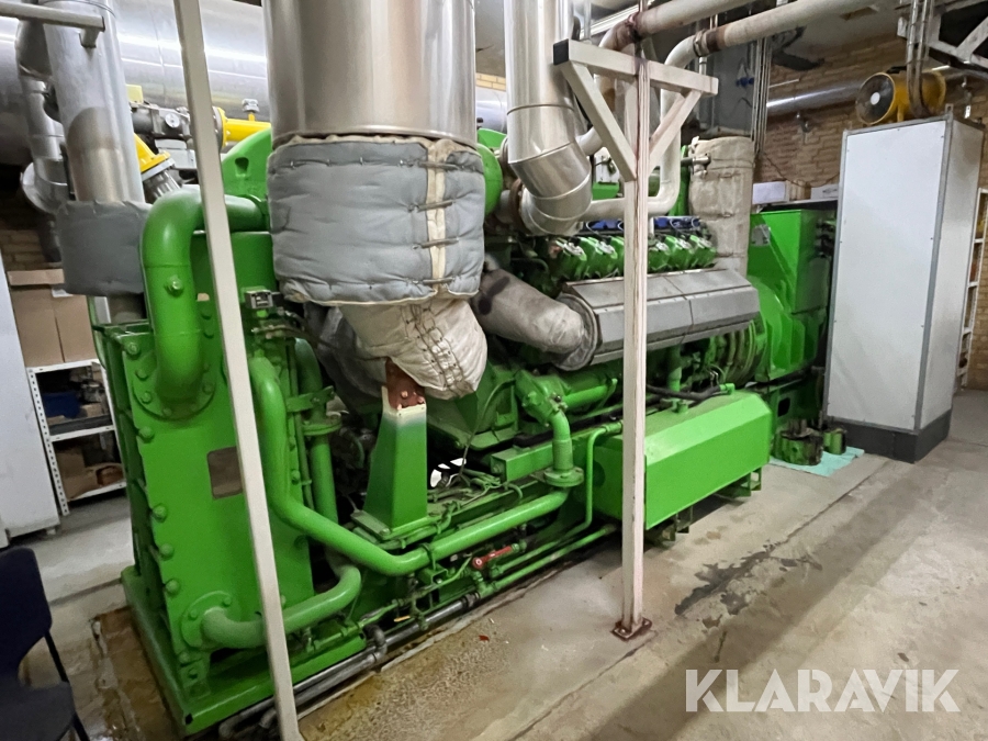 Biogas motor med generator og styrerskab