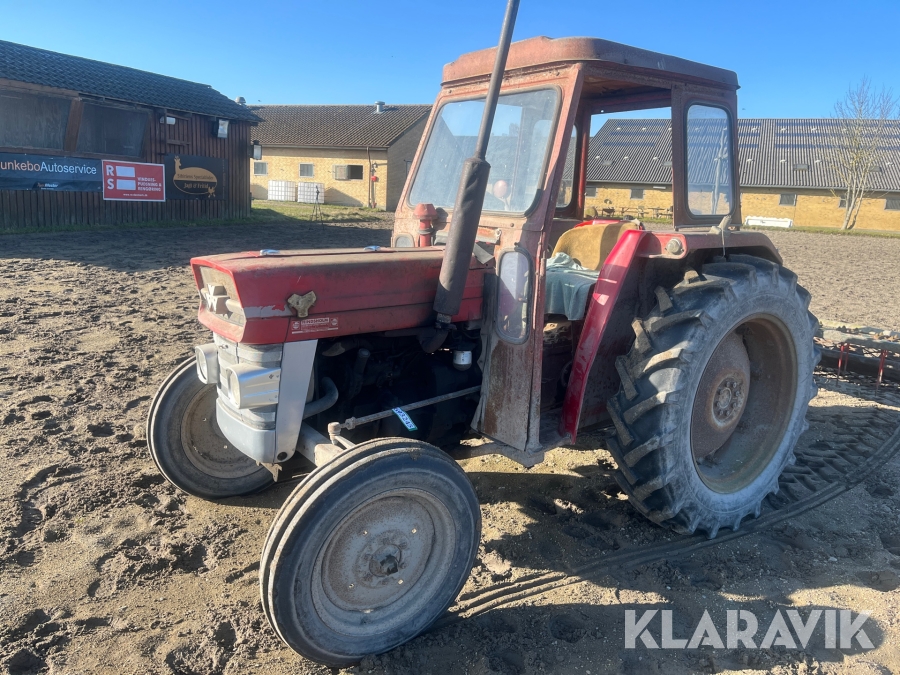 Traktor Massey Ferguson 135