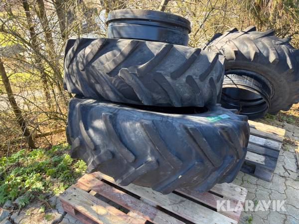 Tvillingehjul Baum 16.9R28 med spænder 4 styk