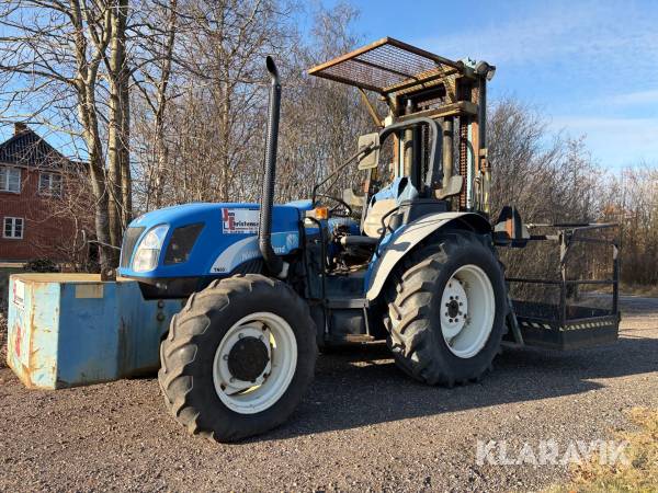 Traktor New Holland TN60A 8 meter byggelift med kurv