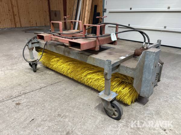 Hydraulisk fejekost Briri GmbH Maschinebau SS215