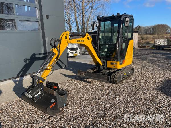 Gravemaskine Liugong 9018F med compacttilt og skovle