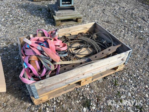 Blandet lot med løfte grej