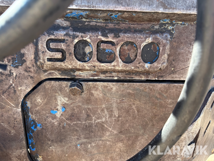 Sortere grab S0600