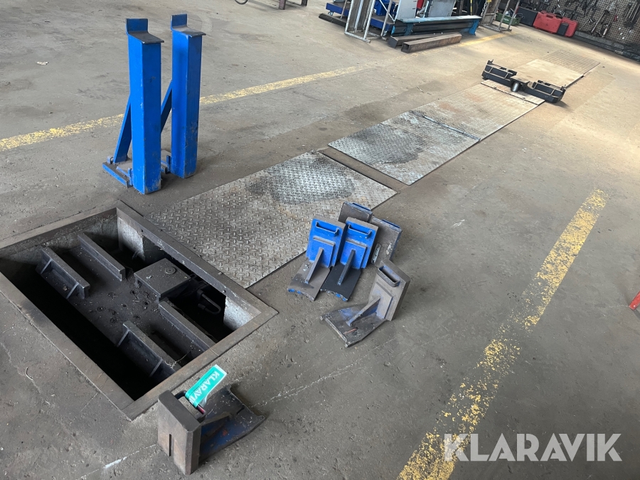Tosøjlet hydraulisk lastbillift Stenhøj