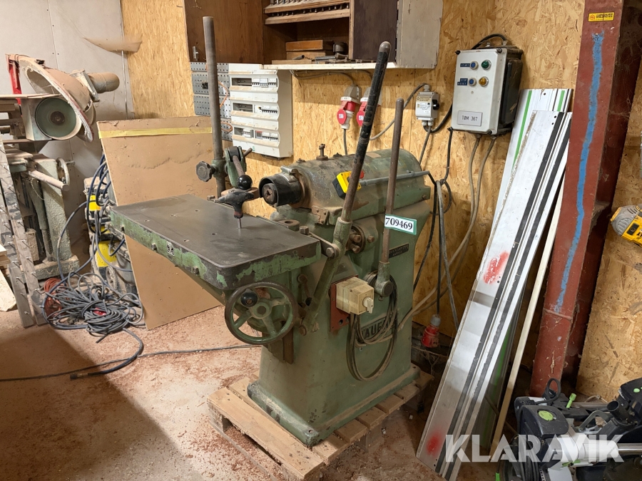 Langhulsboremaskine Ludvig M. Larsen Bauerle