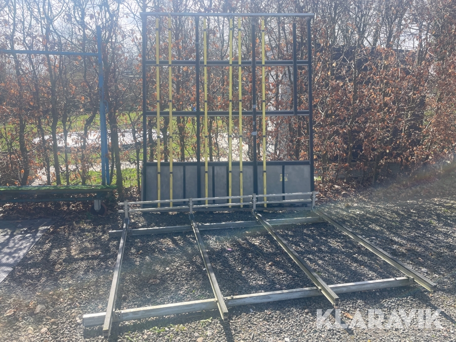 Glasstativ og bagagebærer til varebil