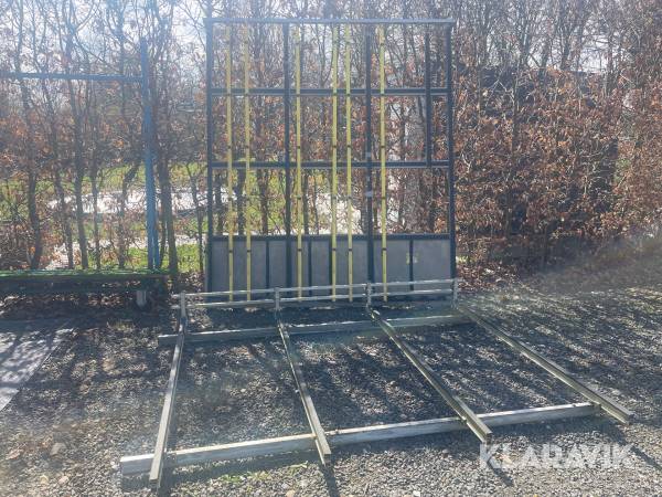 Glasstativ og bagagebærer til varebil