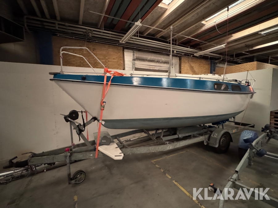 Sejlbåd med bådtrailer Etap 22