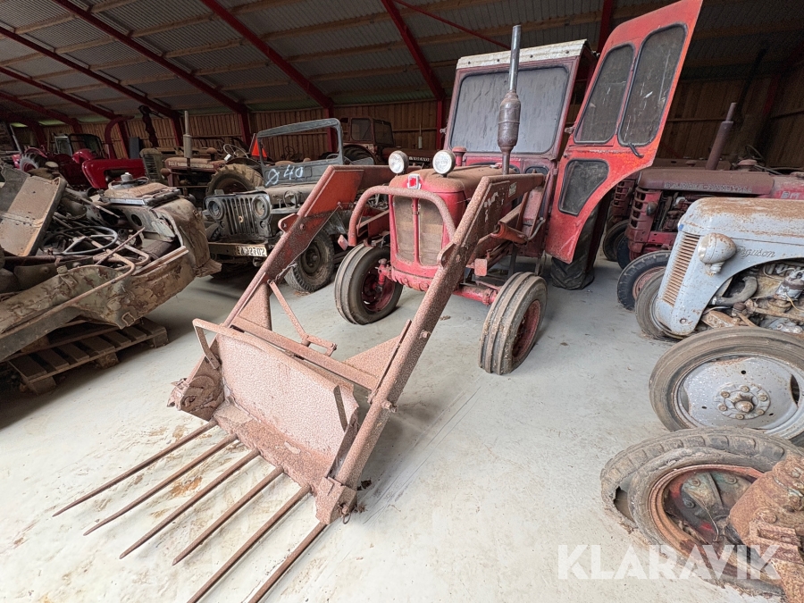 Veterantraktor Bolinder-munktell T-400 Buster med frontlæsser
