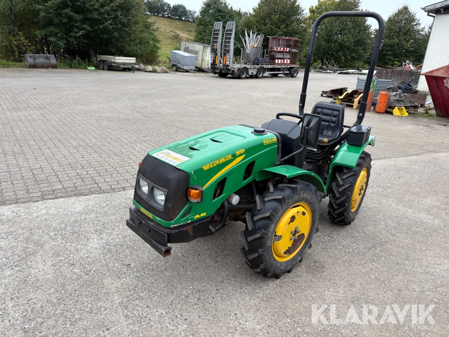 Traktor Ferrari Vipar 30