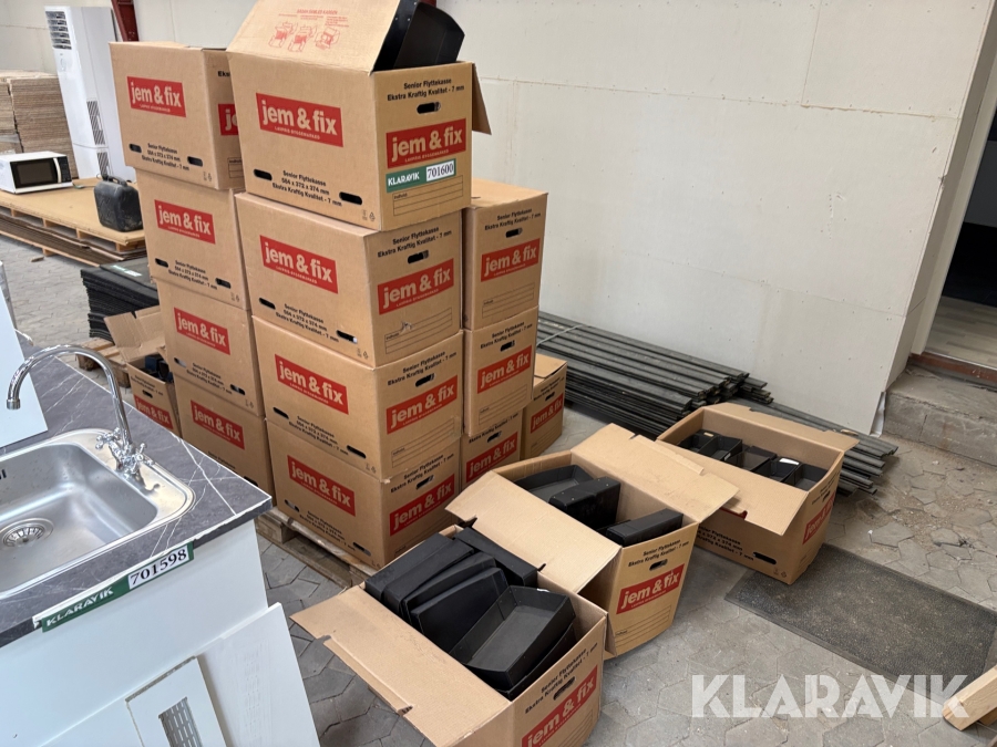 Lager sortimentskasser 19 flyttekasser