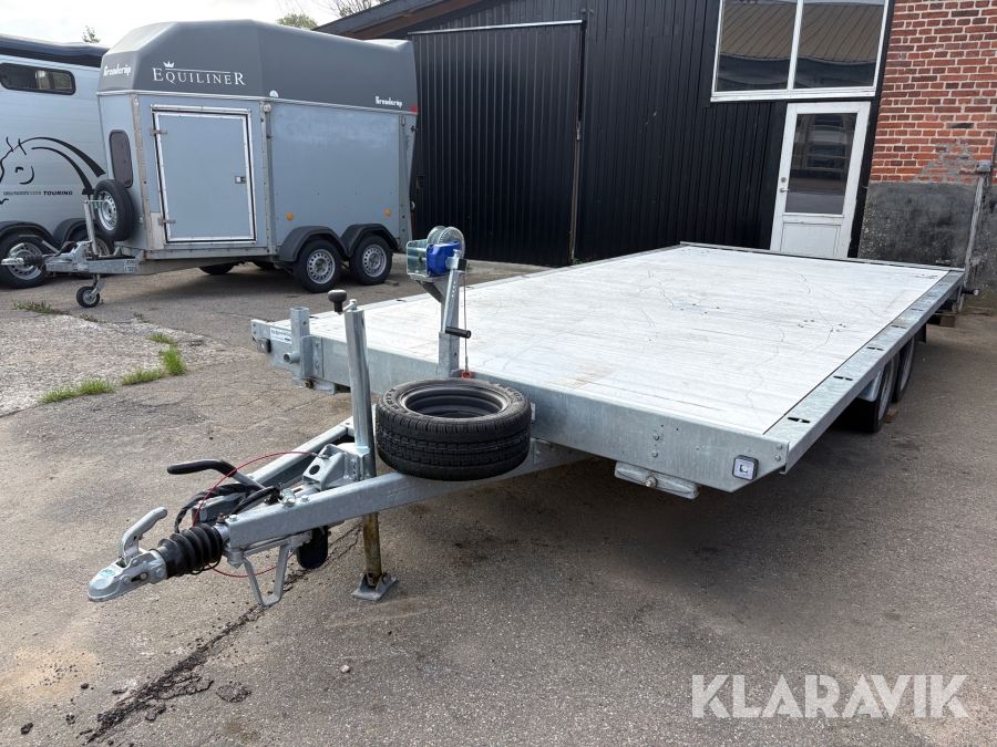 Maskin- og autotrailer Variant 3525P5  2-akslet med ramper