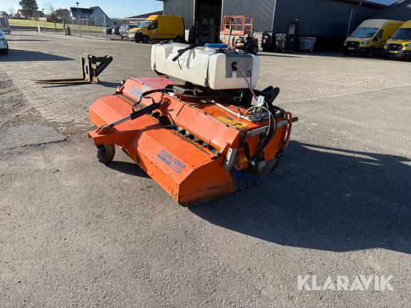 Kost Tuchel Profi 660-230 med vand og opsamling