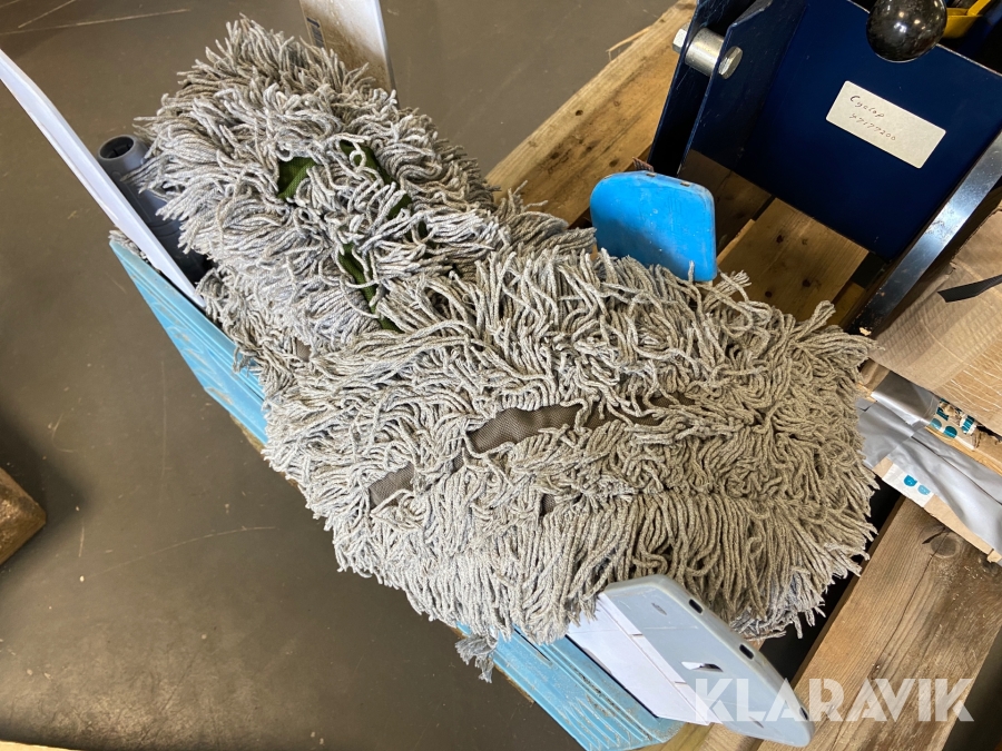 Mopper Mopper, Holbæk, Klaravik auktioner
