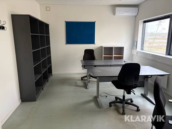 Kontor lot 24 komplette sæt a stol bord reol