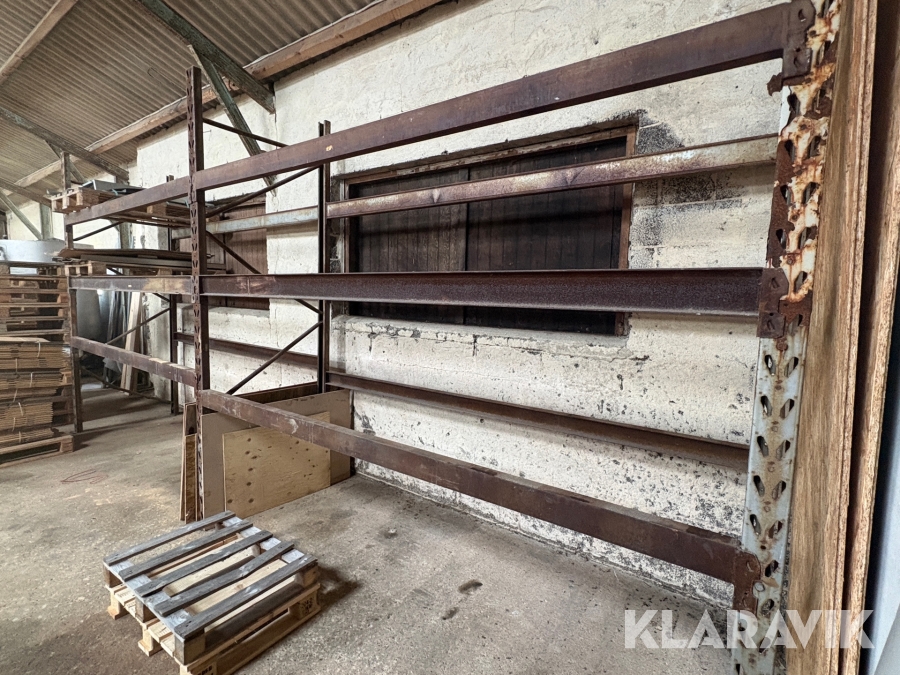 Pallereol 3 gavle og 12 vanger