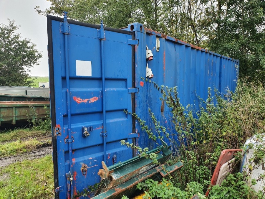 Container